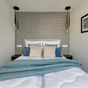 Petit Repit By Grand Apartament